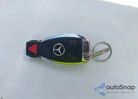 2013 Mercedes-Benz E 350 4Matic из США, поврежденный, VIN WDDHF8JB3DA766424